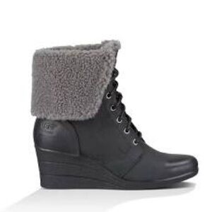 Ugg Zea Wedge Waterproof Boots Women’s 10